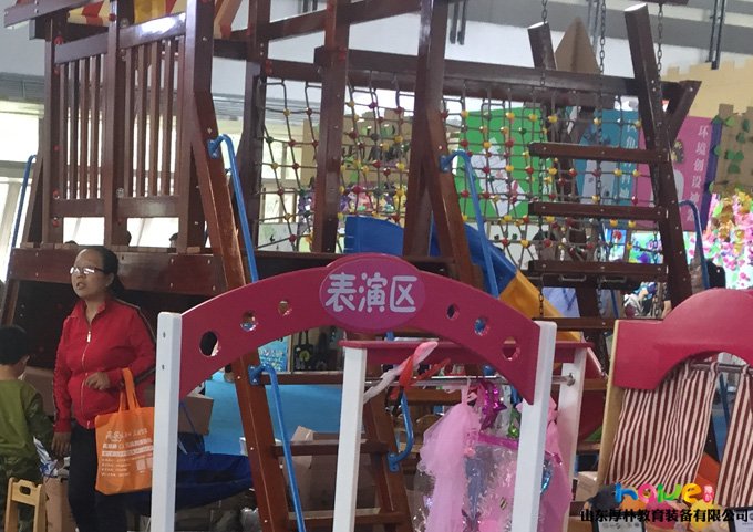 幼兒園實木滑梯 幼兒園戶外大型木質(zhì)玩具 木質(zhì)滑滑梯定制