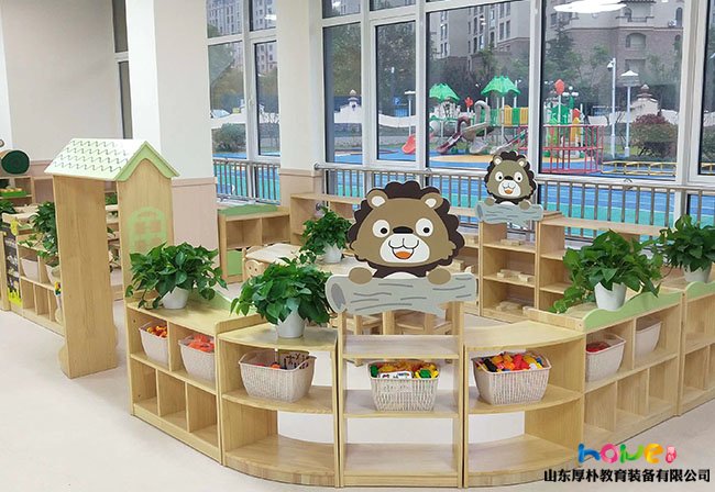 幼兒園區(qū)角柜擺放區(qū)域活動的布置原則